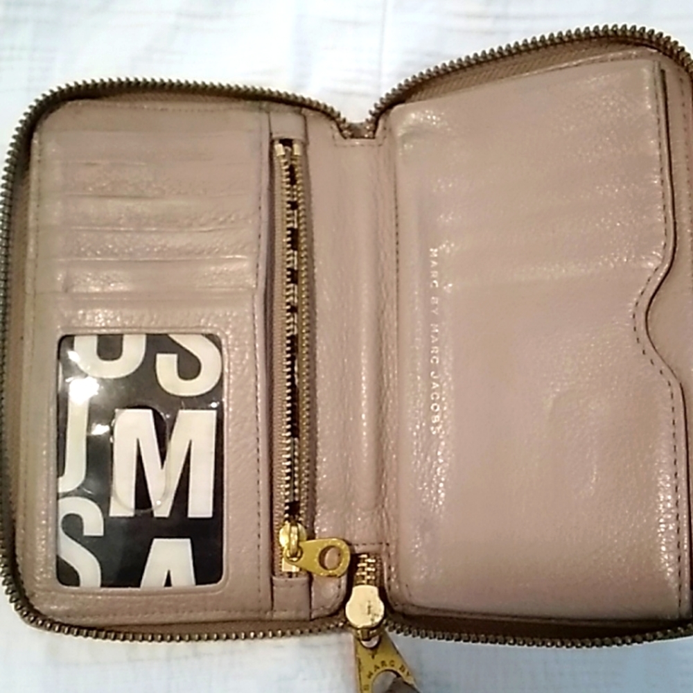 Marc Jacobs Wristlet - image 5